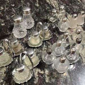 Vintage salt n pepper shakers 20 pieces all included!!!